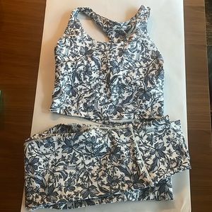 💪 Aqua athletic crop top sports bra and leggings,size small